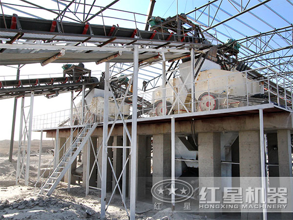 河南信陽客戶石子加工生產現(xiàn)場 河南信陽客戶石子加工生產現(xiàn)場