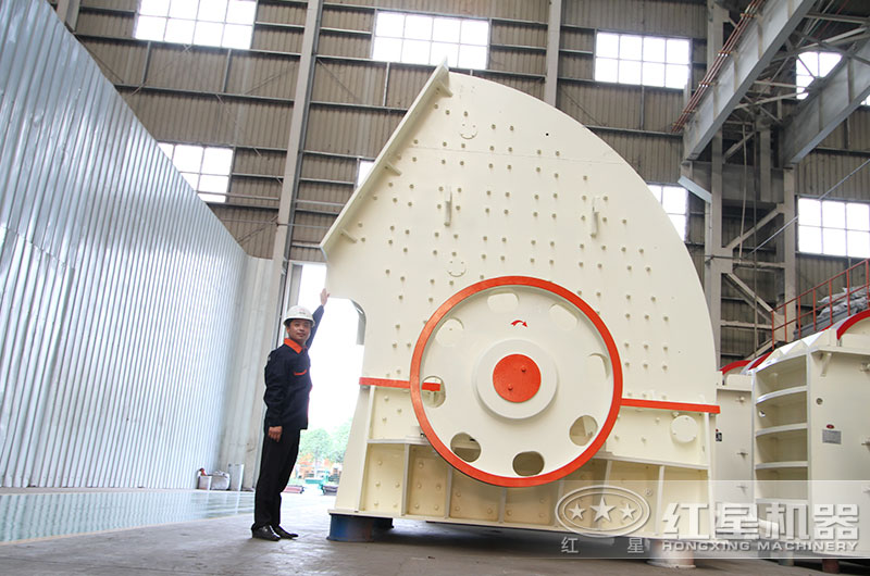 大型錘式粉石子機(jī) 大型錘式粉石子機(jī)