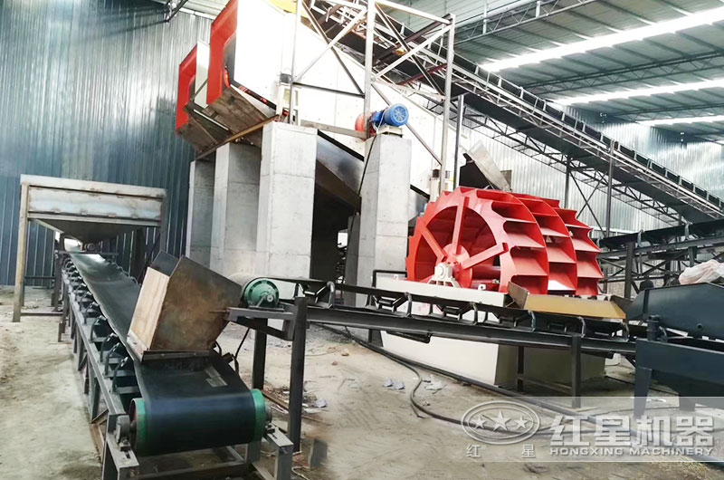 河南客戶(hù)輪式洗砂機(jī)工作現(xiàn)場(chǎng) 河南客戶(hù)輪式洗砂機(jī)工作現(xiàn)場(chǎng)