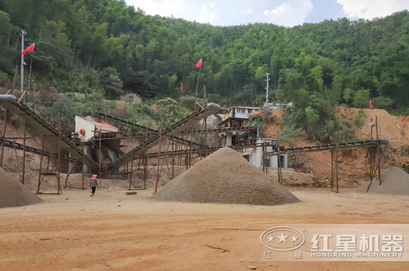 15萬(wàn)預(yù)算，能買(mǎi)到哪種河卵石及建筑廢料用多功能破碎機(jī)？