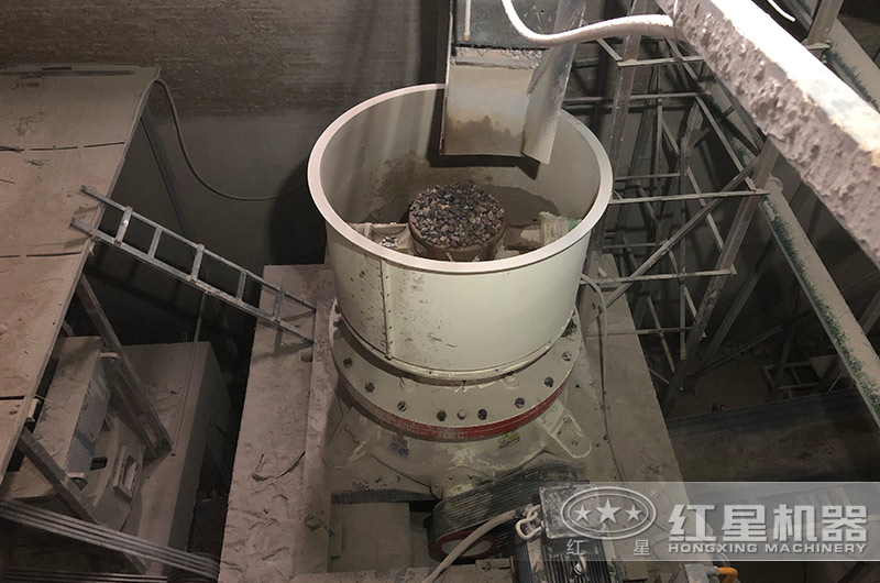 圓錐破進料口現場實拍 圓錐破進料口現場實拍
